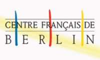 Logo des Centre Français de Berlin – schwarze Schrift mit gelber Schraffierung und drei senkrechten Linien in blau, rot und gelb